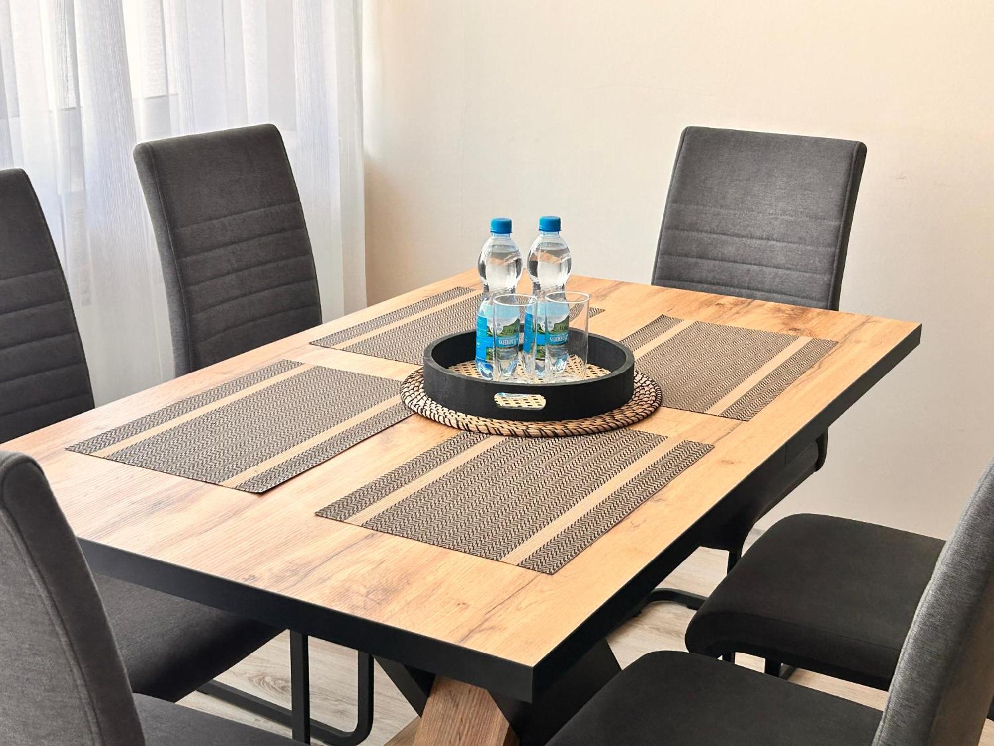Apartament Tychy Miasto 60M2 エクステリア 写真