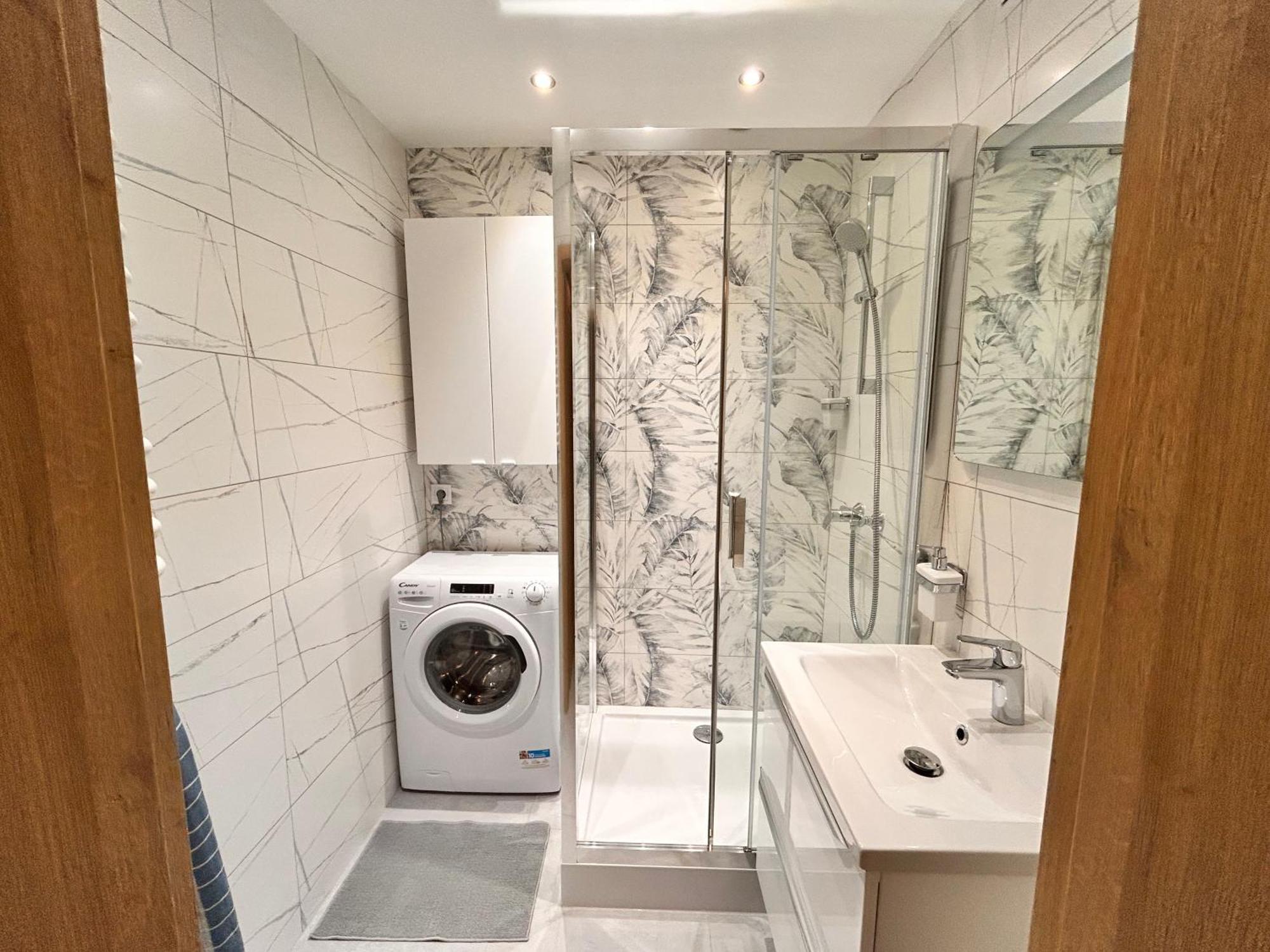 Apartament Tychy Miasto 60M2 エクステリア 写真